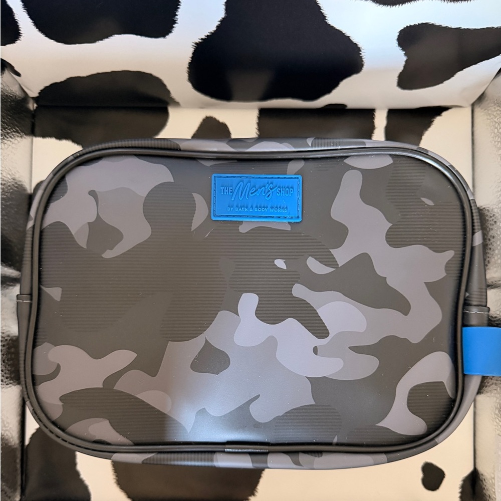 Bath & Body Works Gray Camo Travel Dopp Kit